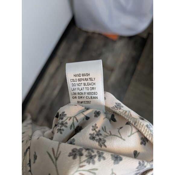 NEW Polygram Floral Cream Maxi Dress V-Neck Wrap Style & Long Sleeves, Size S - Picture 9 of 11